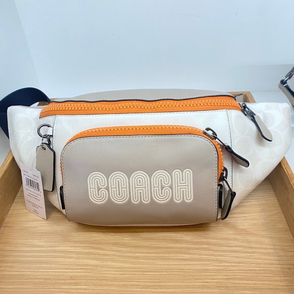 Track Belt Bag In Colorblock Signature Canvas With Coach C8129 - Picture 1 of 6